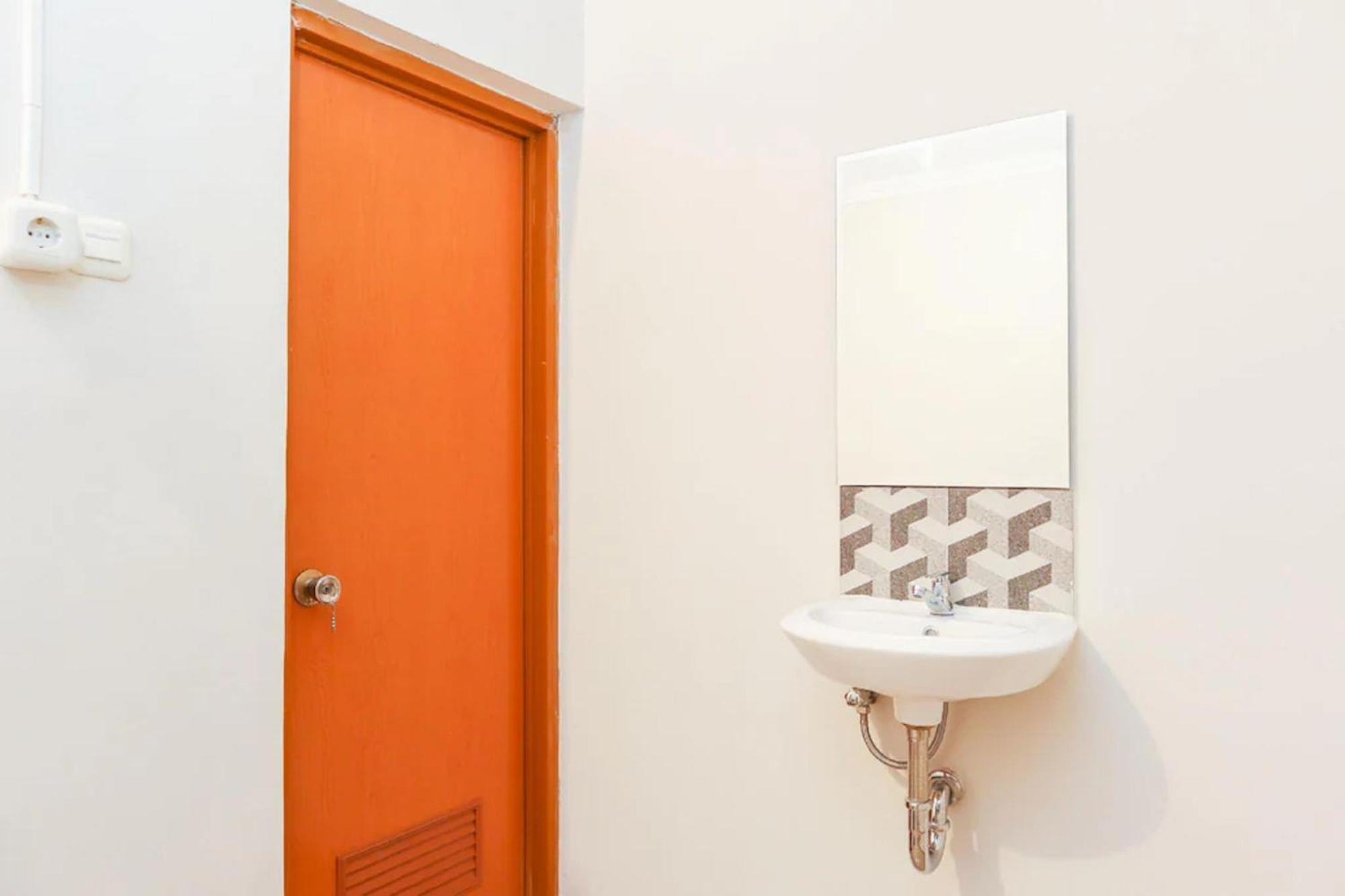 Oyo 1519 Axl Residence Jakarta Bagian luar foto